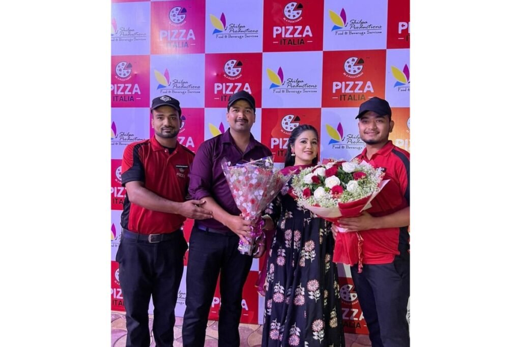 HT Digital Streams Limited honours Pizza Italia Founder Shilpa Bhatt with the Naari Samman for her outstanding contribution to entrepreneurship and business.